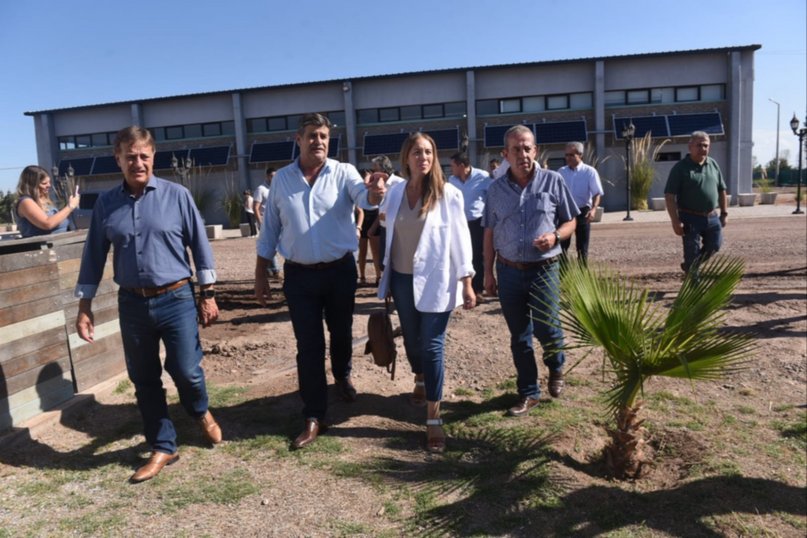 Rodolfo Suarez recibió a María Eugenia Vidal y juntos visitaron la Planta de Reciclado Junín Punto Limpio