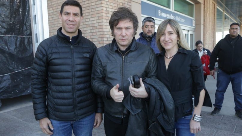 Javier Milei llegó a Mendoza para captar votos antes de las elecciones PASO